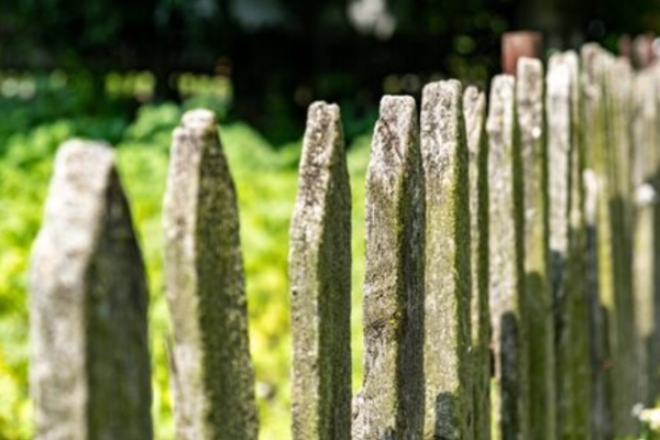 5 Essential Tips for Installing Concrete Fence Posts