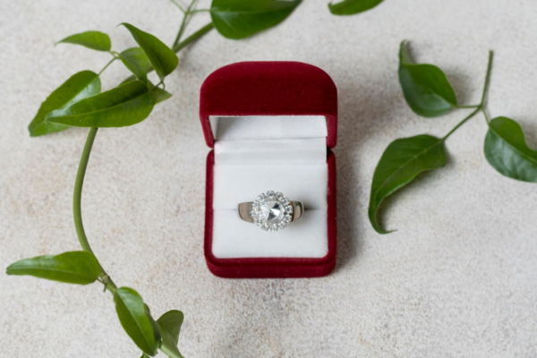 A Radiant Design That Tells the Story of Two Beating Hearts